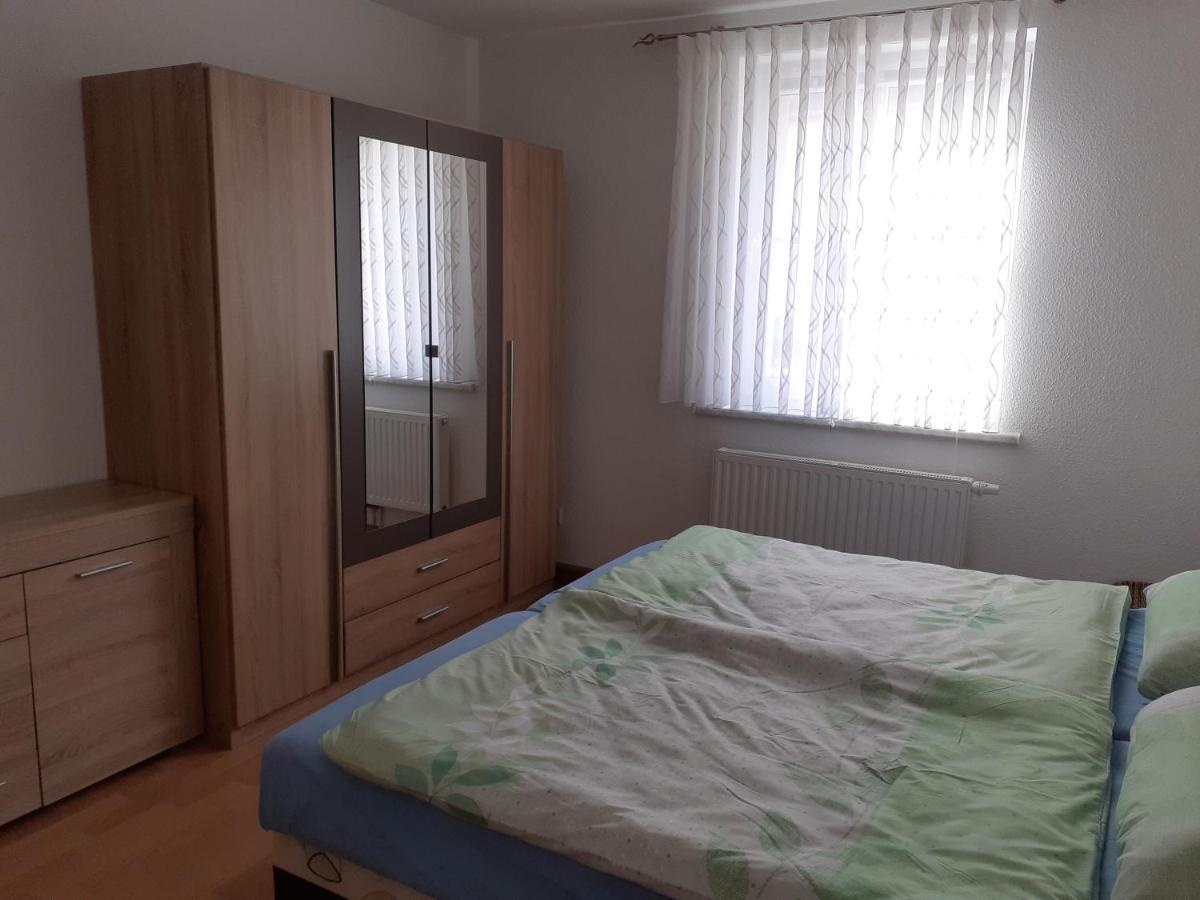 Ferienwohnung - August-Bebel-Str. 19 Oelsnitz  المظهر الخارجي الصورة